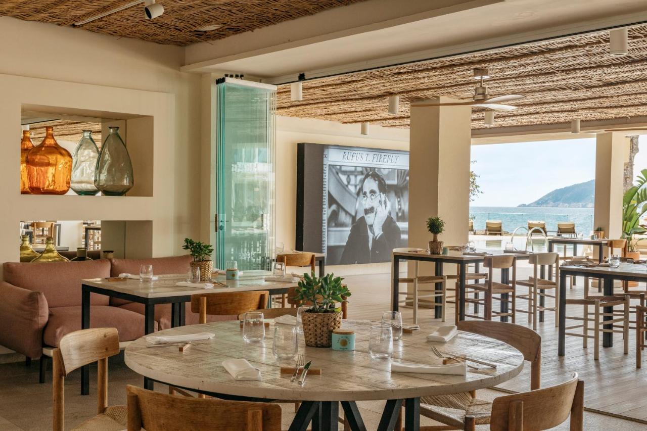 Me Ibiza - The Leading Hotels Of The World Санта Еулалия дел Рио Екстериор снимка