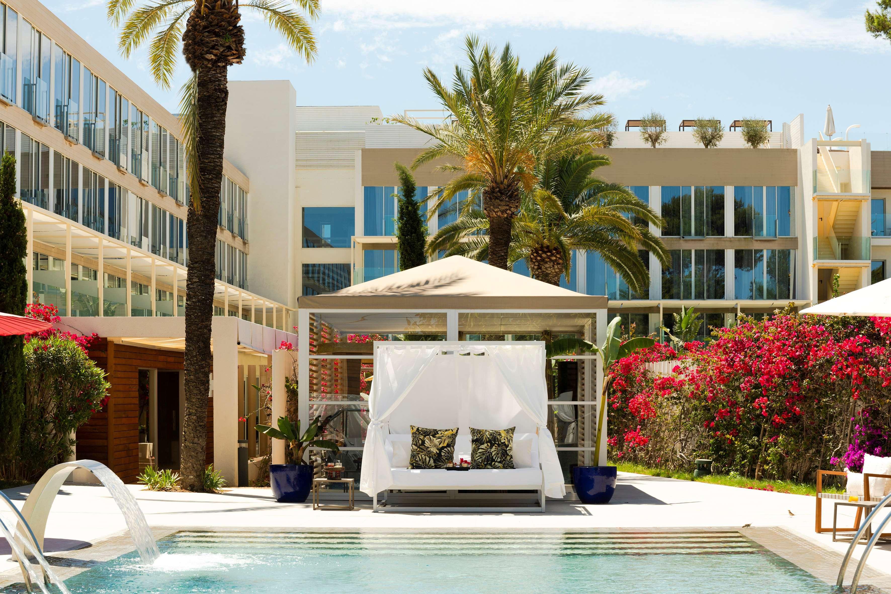 Me Ibiza - The Leading Hotels Of The World Санта Еулалия дел Рио Екстериор снимка