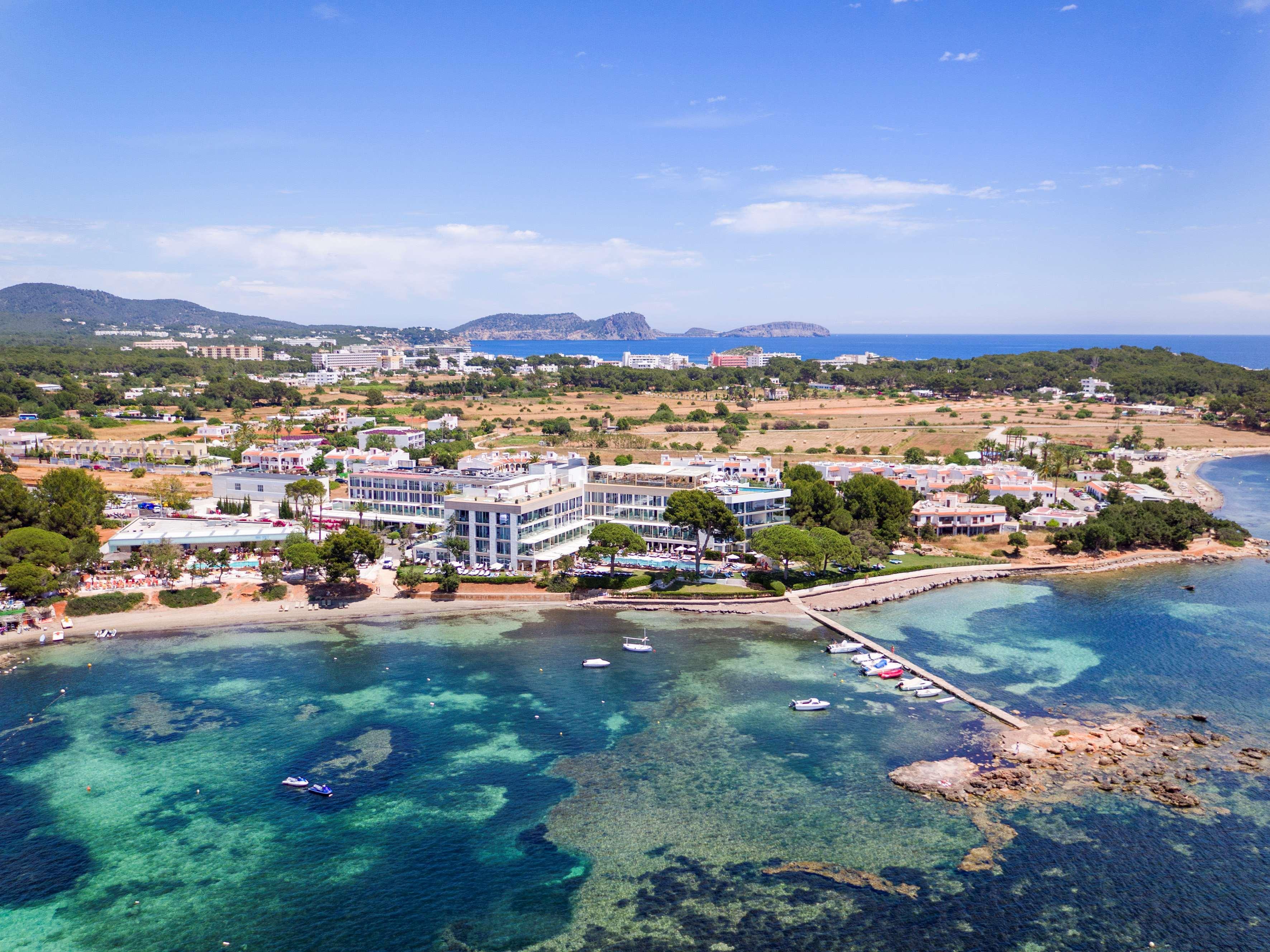 Me Ibiza - The Leading Hotels Of The World Санта Еулалия дел Рио Екстериор снимка