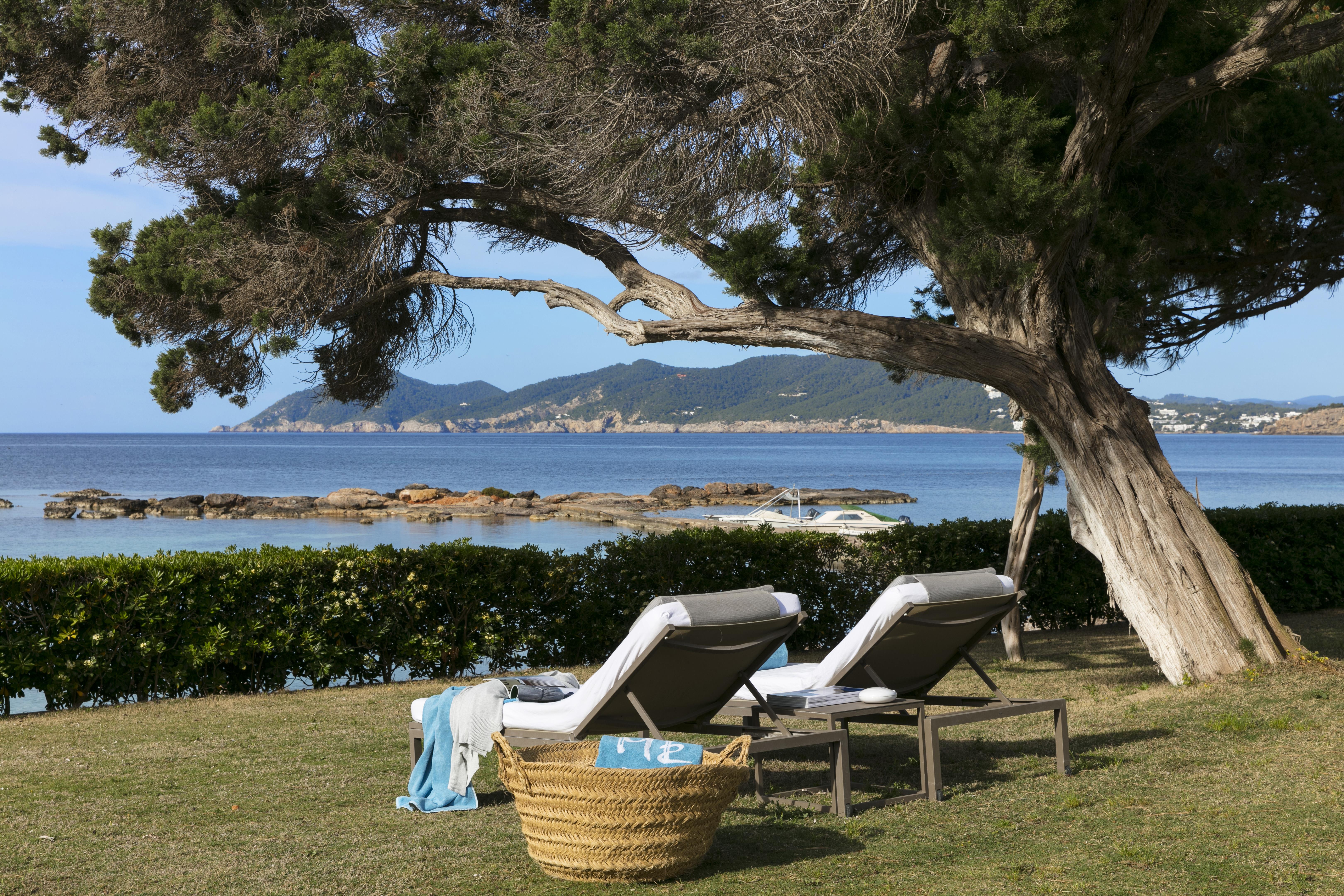 Me Ibiza - The Leading Hotels Of The World Санта Еулалия дел Рио Екстериор снимка