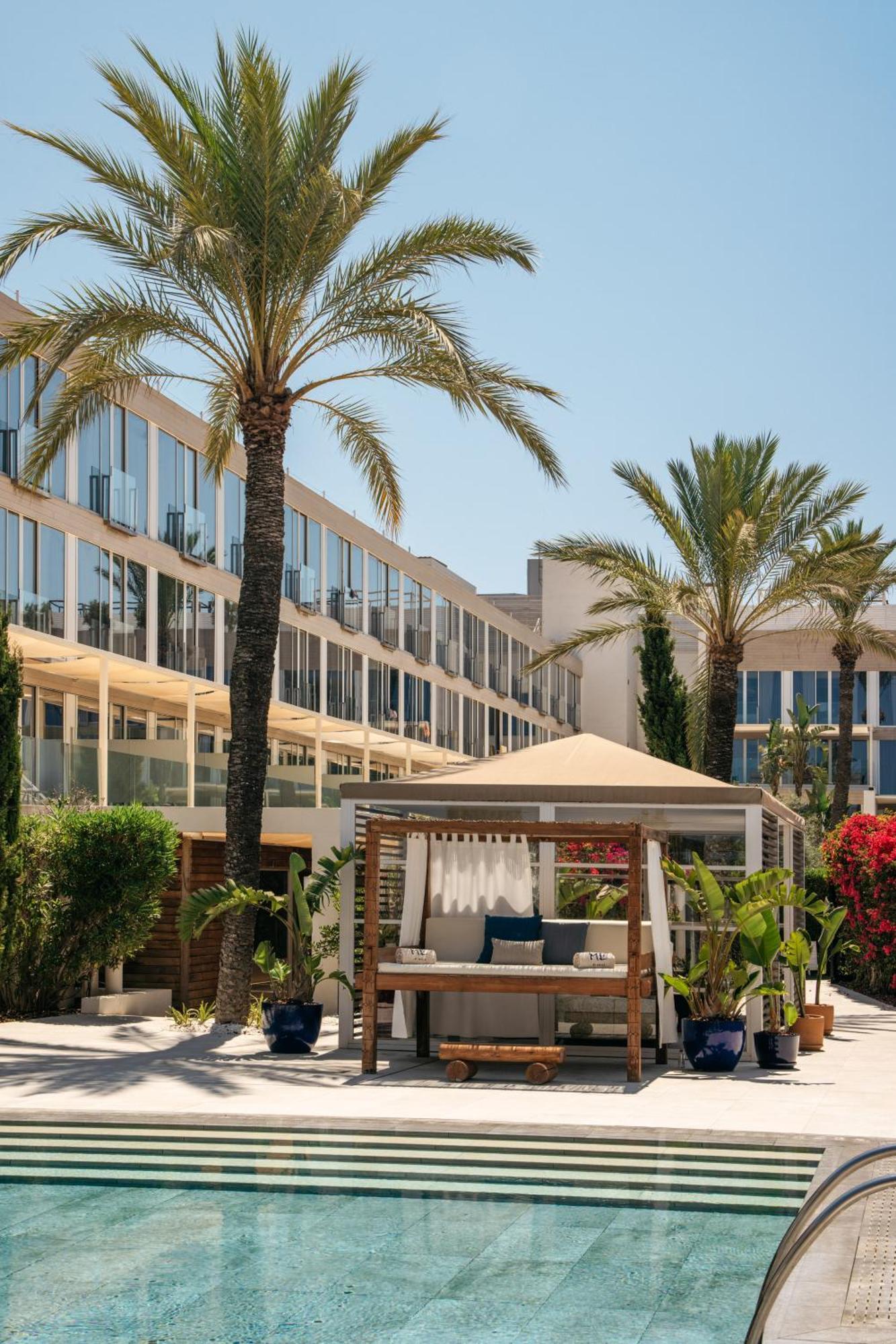 Me Ibiza - The Leading Hotels Of The World Санта Еулалия дел Рио Екстериор снимка