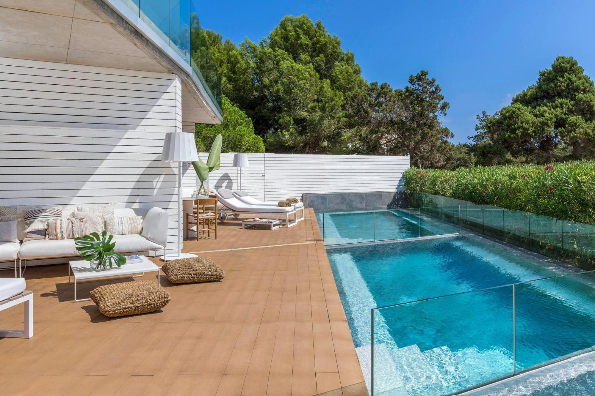 Me Ibiza - The Leading Hotels Of The World Санта Еулалия дел Рио Екстериор снимка