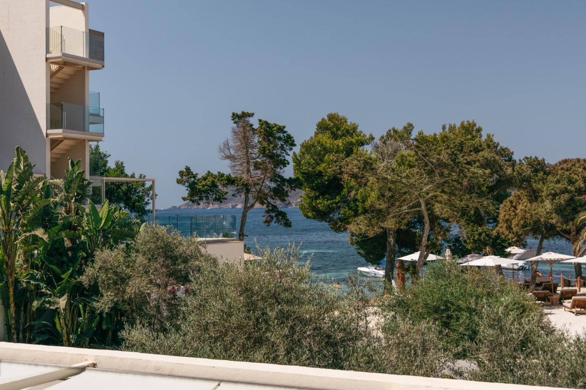 Me Ibiza - The Leading Hotels Of The World Санта Еулалия дел Рио Екстериор снимка